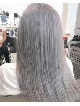 ラフィスヘアー アーツ 吉祥寺店(La fith hair arts) ホワイトシルバーカラー☆