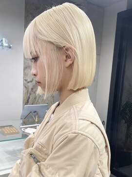 ソル オモテサンドウ 表参道 青山(SOL . OMOTESANDO) ショートボブ大人ショートハンサムショート前髪ありベージュ