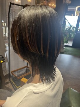 アーバン(URBAN) ウルフカット　縮毛矯正