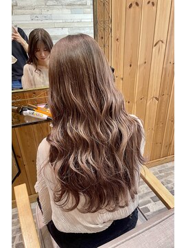 ルシール バイ アリア(Lucir by aria) 透明感ベージュ