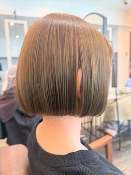 ビズヘアー グランバース(bisou hair grandbase) オリーブベージュ