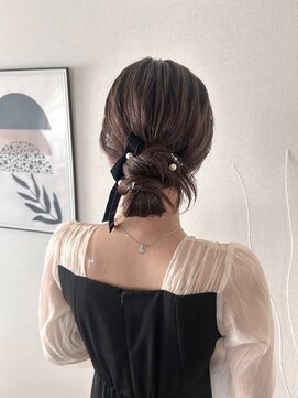 シャルムバイサラ(charme by sarah) シニヨン／お呼ばれヘア／ヘアアレンジ