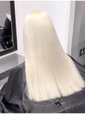ホワイトブロンドヘアーお任せください！
