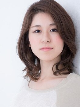 アンプリフィア(amplifier)の写真/髪のお悩みを解消◎カラーの残留がダメージの原因に…アンプリフィアでは除去するケア剤を使用しています！