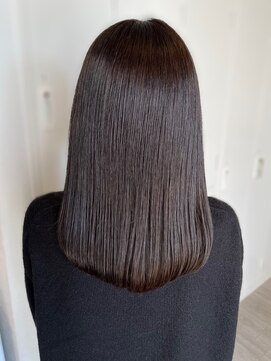 ロッカヘアエジェ(ROCCA hair eje.) シルキーグロウボブ暗めカラー