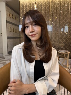 ロンドアベニール 北千住(Lond avenir) オリーブグレー/韓国風巻き/レイヤーカット/髪質改善/縮毛矯正