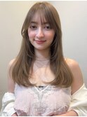 柔らか透明感ベージュ×顔まわりレイヤー
