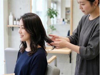 ネム 岩沼(nemu)の写真/【岩沼/完全個室】年齢による髪の変化に寄り添う、大人女性のための上質ケアサロン。髪質改善で艶髪へ導く