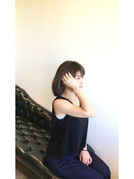 マテリ(Materi) シングルカラーで外国人風グレージュカラー