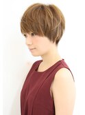 前髪あり　大人可愛いショートスタイル　マッシュショート