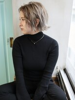 バース(BIRTH)&nbsp;天神【BIRTH】ホワイトグレージュ×ウエーブミニボブ