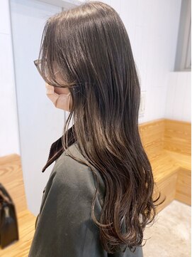 アイティーバイアルバム 松戸店(IT by ALBUM) オリーブグレー_メルティカラーくびれヘア_ba364571