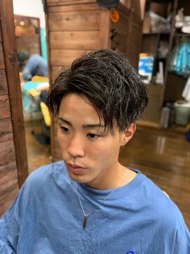 エイト(AITE) ツイストスパイラルパーマセンターパート<理容室>川口鳩ヶ谷28