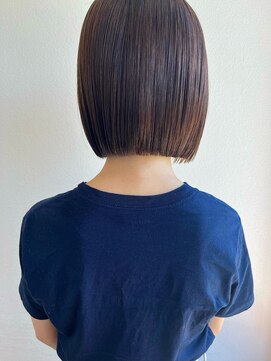 ロルド シェリ(Rold Cheri) 切りっぱなしボブ/前下がりボブ/ココアブラウン