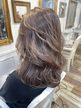 カシュカシュ(cache cache) 白髪ぼかしハイライト