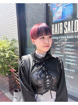 ダニーコウベ(Danny kobe) 前髪紫あとピンク