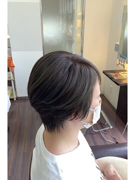ワタナベ Watanabe美容室 大人ショート