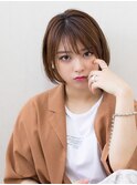 フェイスラインレイヤーの軽見えボブ