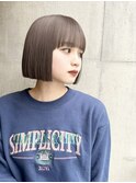 ハイライトカラーミルクティーベージュレイヤーカット