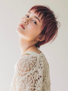 アリエッタ(aRietta) aRietta銀座＊抜け感×ベリーピンク×ミニショート/眉上バング