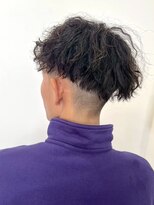 ミナト(minato)&nbsp;縦落ちツイストスパイラルパーマ【大人男子/メンズカット】
