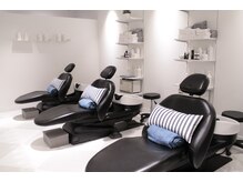 ゆったりくつろげるヘッドスパ＆シャンプーブース