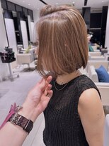 ステアケース ギンザセブン(stair:case ginza7)&nbsp;白髪ぼかしハイライトグレージュ前下がりボブ