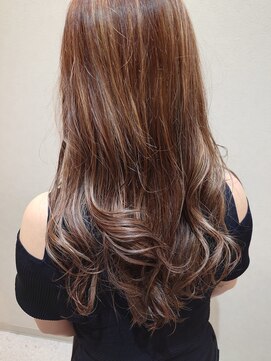 ガレリアエレガンテ 尾張旭店(GALLARIA Elegante) ロングレイヤー×ハイライト×ベージュ