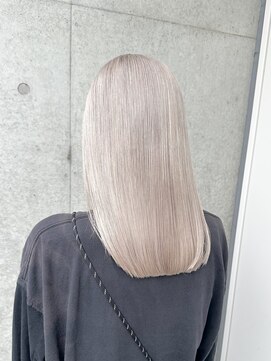 フリーラ 横浜(freera) 黒髪/グレーベージュ/レイヤーロング/前髪パーマ[横浜駅]