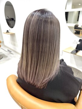 イト(ito.) 外国人風バレイヤージュグレージュ_マチルダボブ_ピンクベージュ