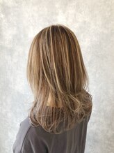 ヘアアンドメイク ムーア(Muuua)