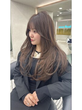 ロンド レア 天神大名店(Lond Le’a) イヤリングカラー/外ハネボブ /縮毛矯正/レイヤーボブ/艶髪