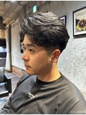 ブルーブラックフェザーパーマ刈り上げ