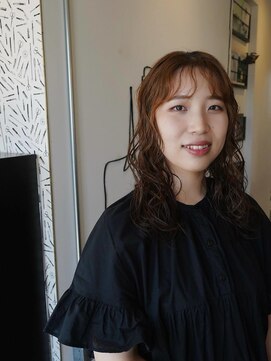 ポーズサロン(PAUSESALON) ロングパーマスタイル