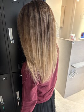 ブランシュ(Blanche) ハイライト、バレイヤージュ