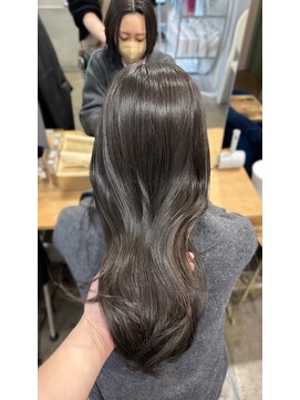 クオーレ(CUORE) ～透明感抜群グレージュカラー～