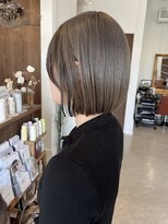 パル バイ ラベスト(Pal by lovest)&nbsp;透明感グレー×ミニボブ