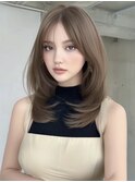 ヘーゼルベージュ顔周りカットミディアムレイヤー