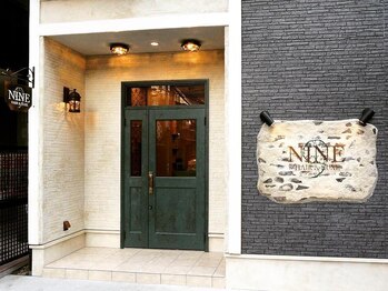 NINE【ナイン】