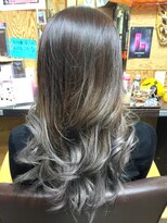 ユートピア(U topia)&nbsp;グレイグラデーションカラー