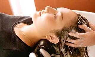 【人気メニュー】似合わせカット + 季節限定ヘッドスパ　　 \8,800