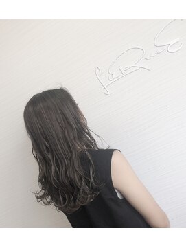 ラルム(LaRmE) 抑えめハイライト