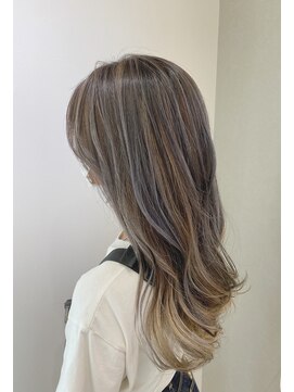 エイト 沖縄豊崎店(EIGHT toyosaki) お客様スナップ　グレージュなバレイヤージュ