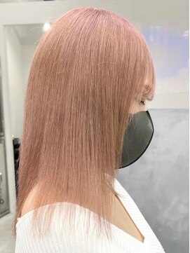 ウィコ 新宿(WICO) ピンクベージュ[ケアブリーチ/ペールベージュ/新宿駅]