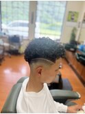 パーマ×スキンフェード