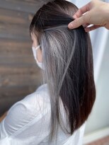 ヘアルーム モア(hair room More) 30代女性　イヤリングカラー