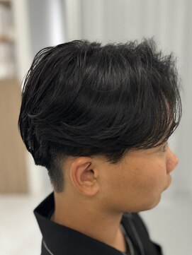 バース 梅田中崎町店(BIRTH) ニュアンスパーマセンターパートフェザーパーマ韓国メンズパーマ