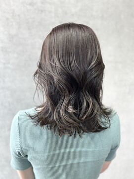 セブンルックス(7LOOKS) オリーブベージュカラー