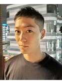 刈り上げツーブロック短髪ショートメンズヘア