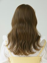 リル バイ フレイムス 川口(Lilou by Frames)&nbsp;透明感ベージュ20代30代◎前髪あり大人可愛いウェーブロング川口